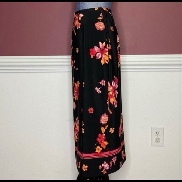 Joan Leslie black floral print midi skirt size 10P women 10 petite - Picture 2 of 4